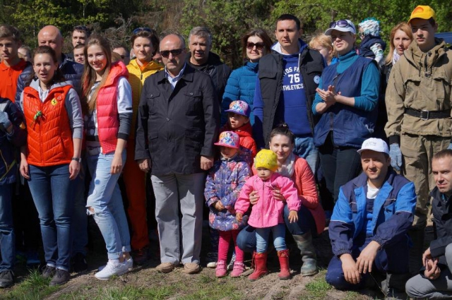 Сотрудники ОМВД России по Рузскому району приняли участие в акции «Лес Победы»