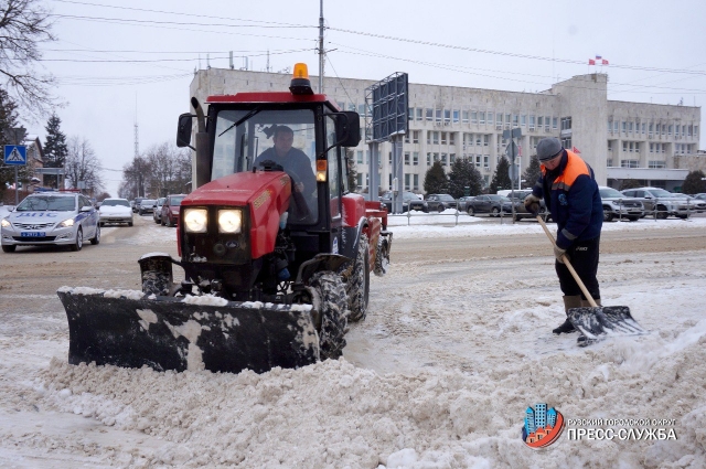 Глава Рузского округа призвал оперативно реагировать на замечания жителей по уборке снега