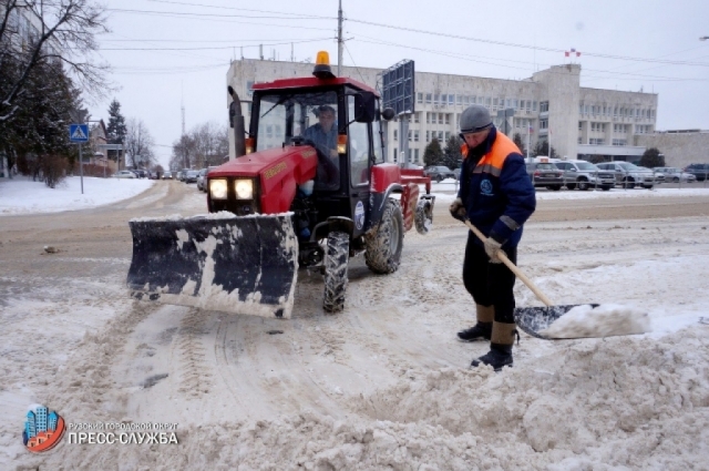 Глава Рузского округа призвал коммунальщиков быть готовыми к снегопаду