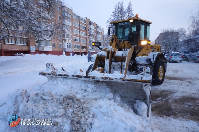 В Рузском округе на устранение последствий снегопада потребуется до двух суток
