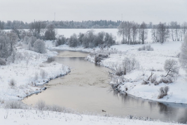 Москва-река разлилась в Рузском округе, дорога к трем домовладениям подтоплена
