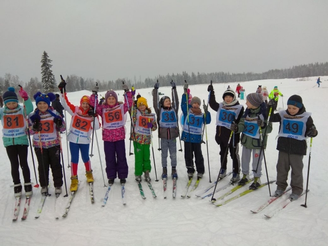 В лыжном забеге в Тучково приняли участие 18 команд 