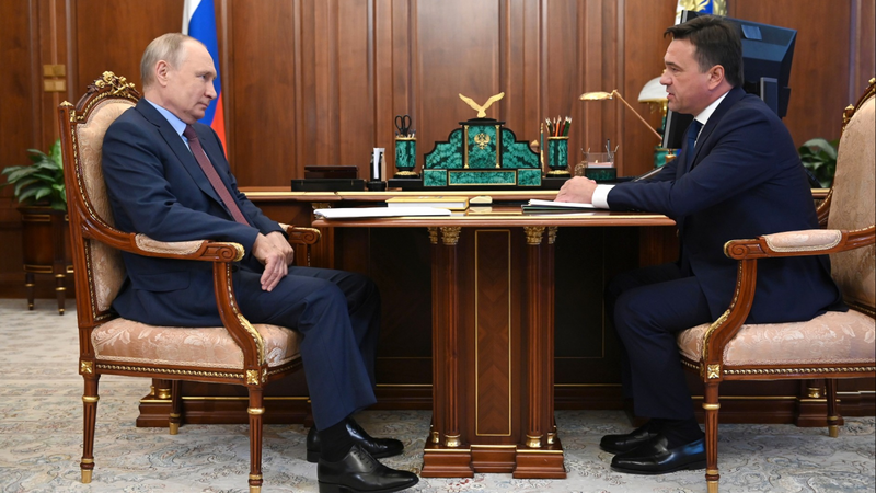 Владимир Путин провел рабочую встречу с Андреем Воробьевым