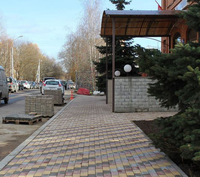 В Рузе реконструировали тротуар