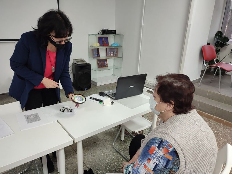 Тучковские долголеты тренировали память и глазные мышцы