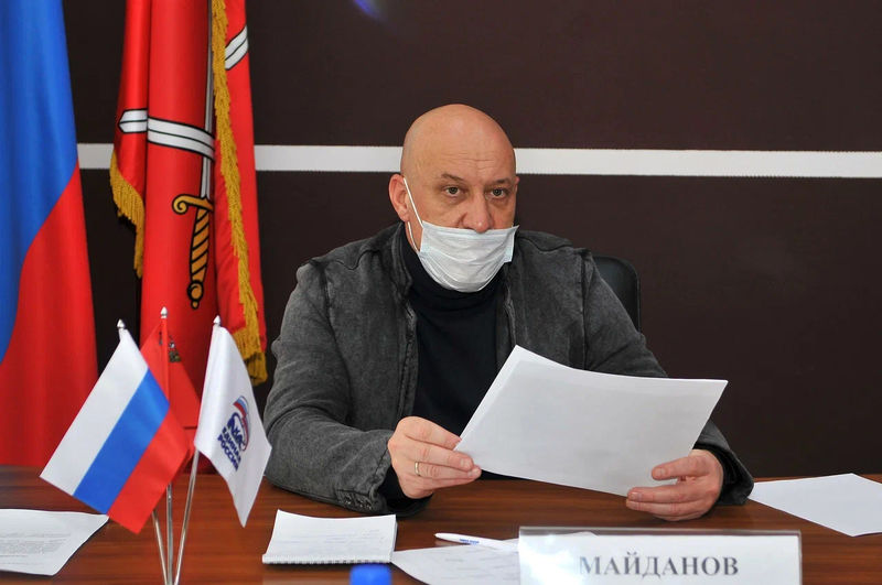  Денис Майданов провел прием граждан в Рузе