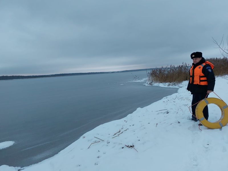 В Рузском округе проверили толщину льда