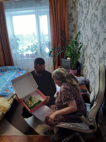 Жительницу Рузского округа поздравили с днем рождения