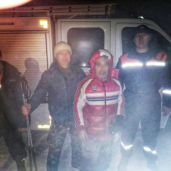 Спасатели вывели заблудившегося лыжника из леса в Рузском округе
