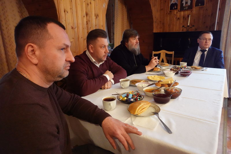 Юрий Пеняев встретился с представителями Рузского благочиния