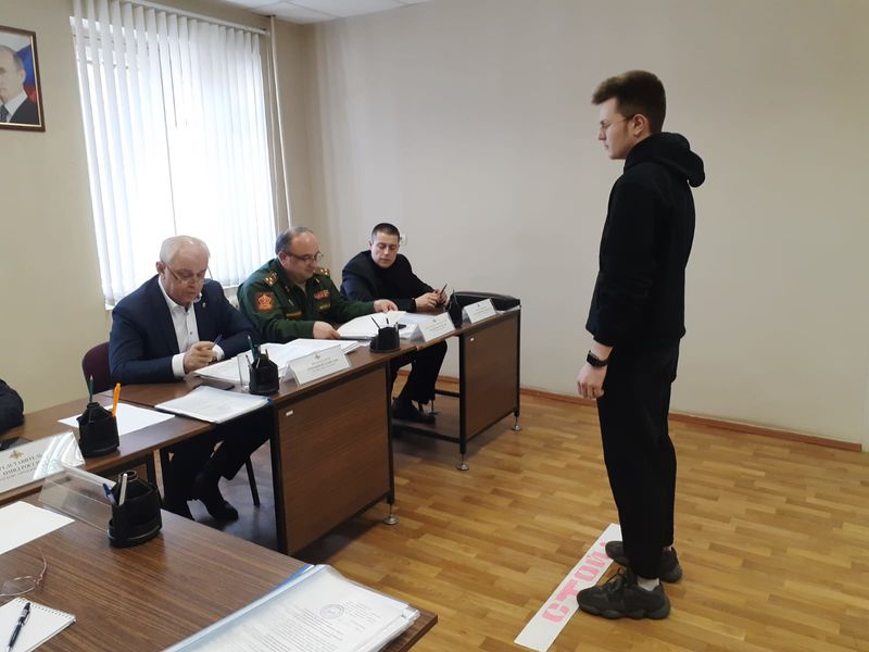 Сергей Пушкин принял участие в работе призывной комиссии