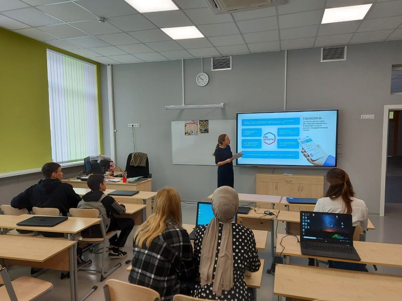 Тучковские школьники ознакомились с цифровыми сервисами