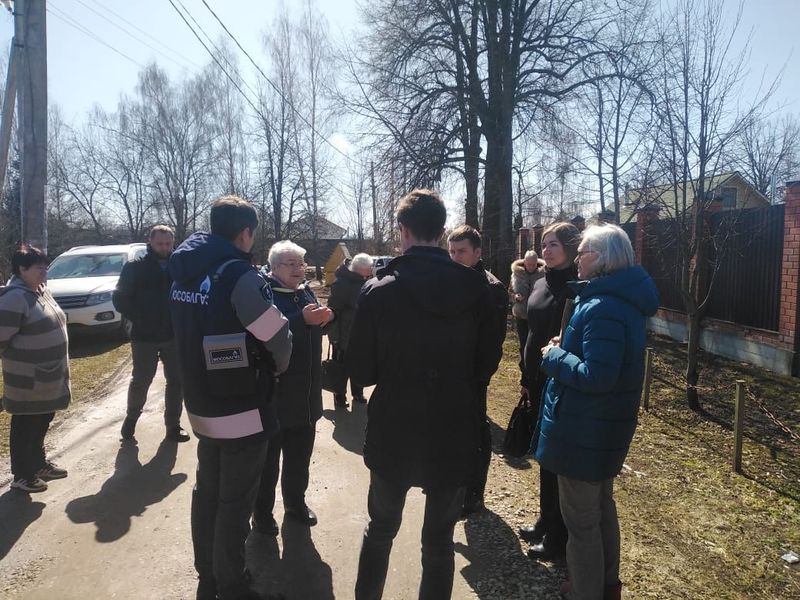 Сотрудники управления ЖКХ встретились с жителями Лобково