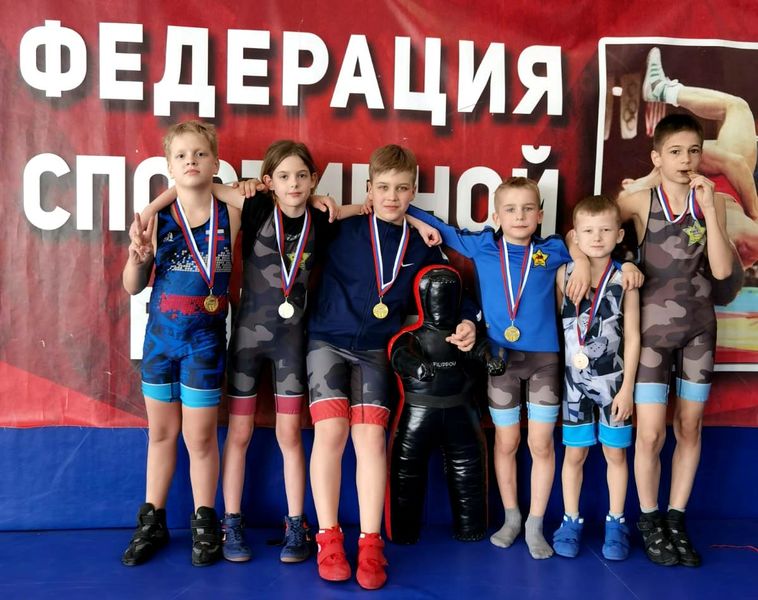 Рузские борцы завоевали медали в Истре