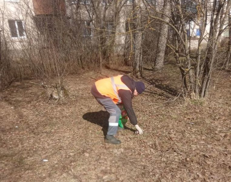 В Рузском округе убирают мусор на общественных территориях