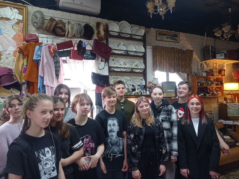 Рузские волонтеры посетили музей «Назад в СССР»