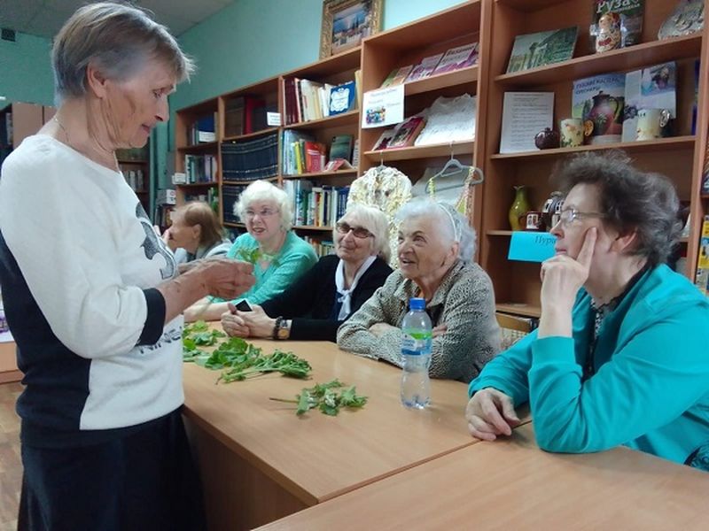 Долголеты встретились в Рузской библиотеке