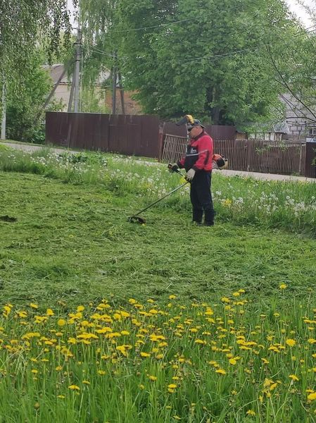 В Рузском округе косят траву, ремонтируют дома и чистят канализацию