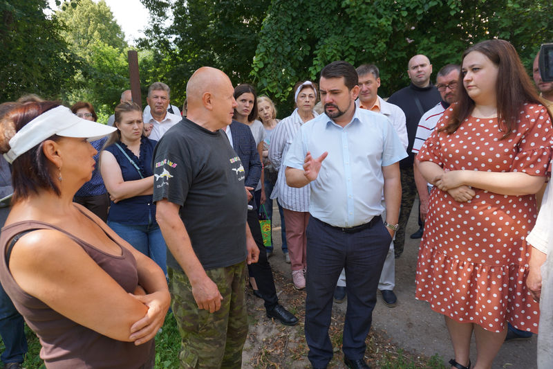 Николай Пархоменко обсудил проблемы с жителями микрорайона Техникум поселка Тучково