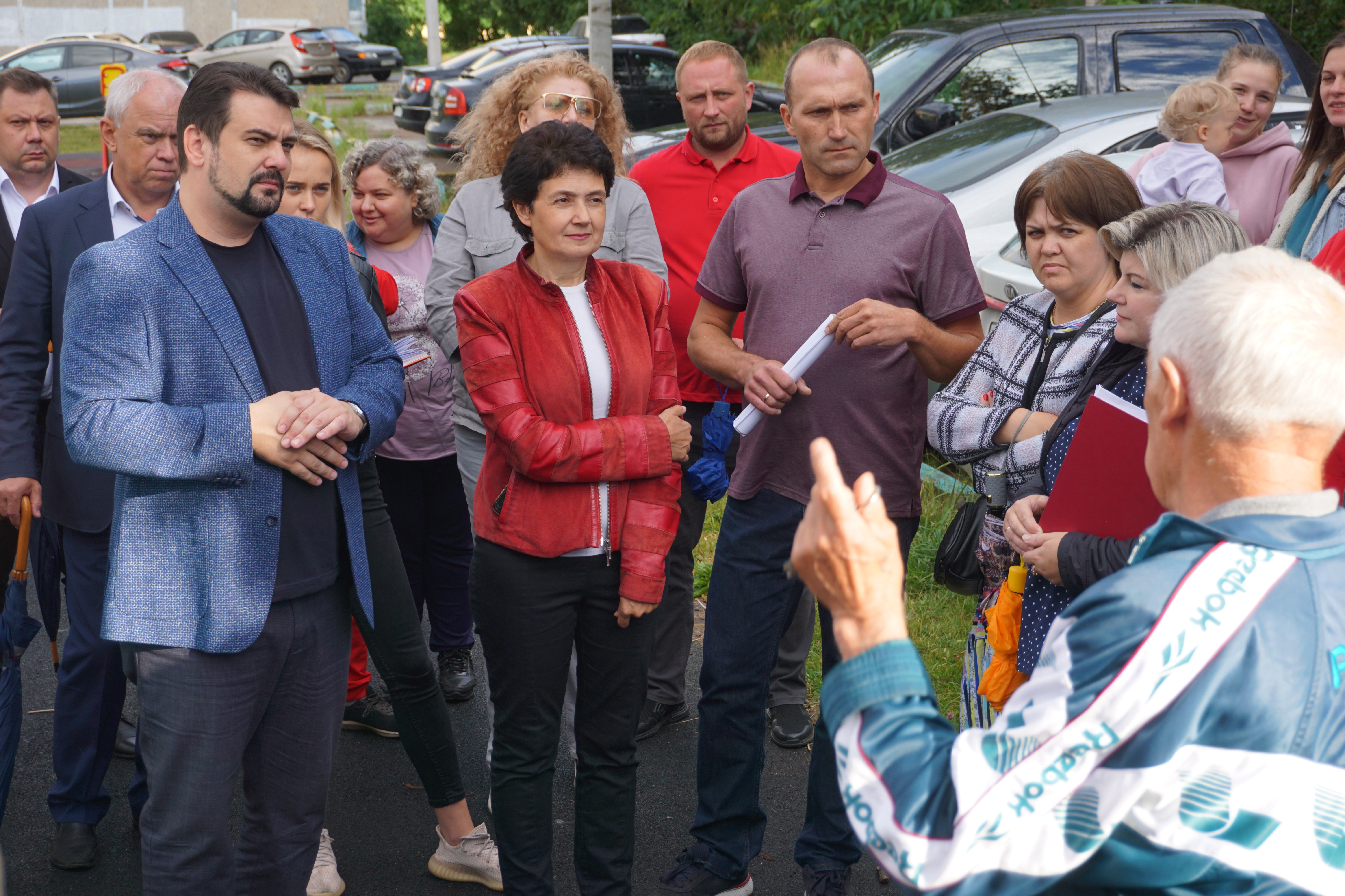 Николай Пархоменко обсудил проблемы с жителями Дорохово | 19.07.2022 | Руза  - БезФормата