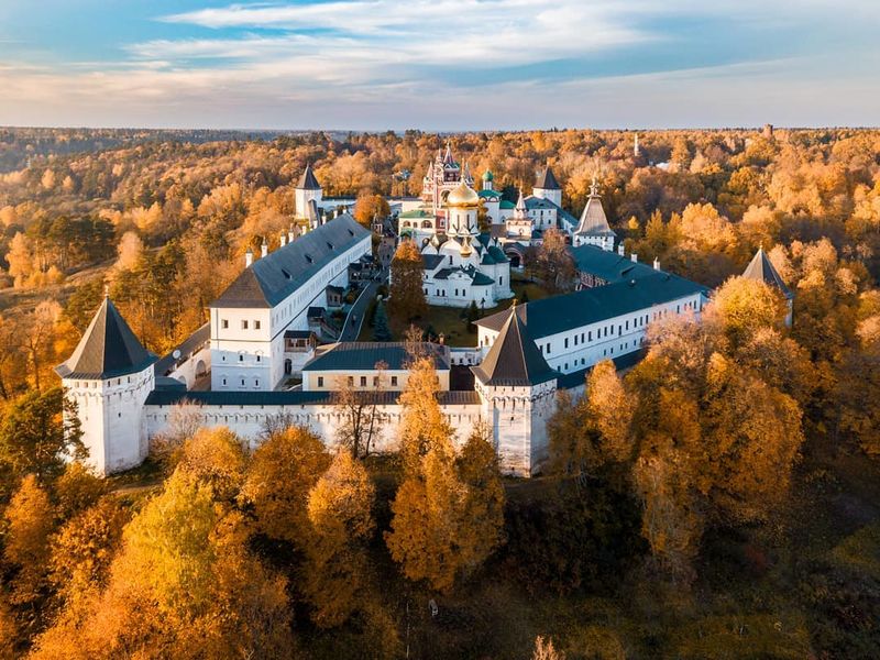 Рузские долголеты побывали в монастырях