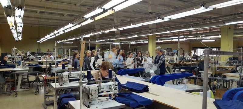 Рузские гимназисты побывали на швейной фабрике