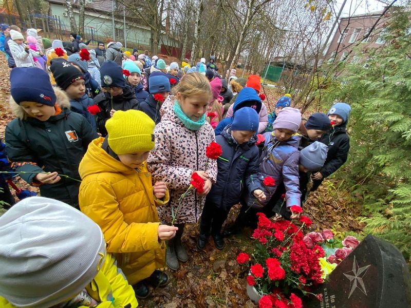 В Тучковской школе №1 прошел день памяти Александра Захарова