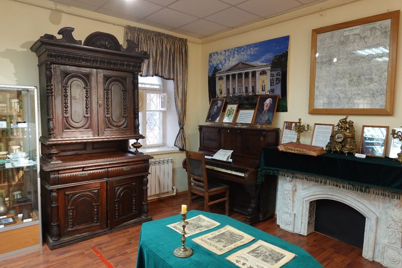 Рузскому краеведческому музею подарили буфет 