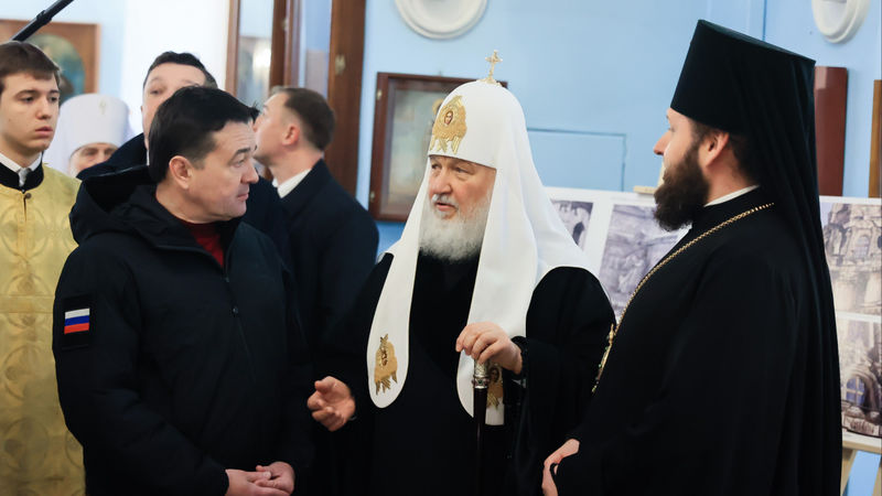 Андрей Воробьев принял участие в богослужении в рамках освящения храма колокольни