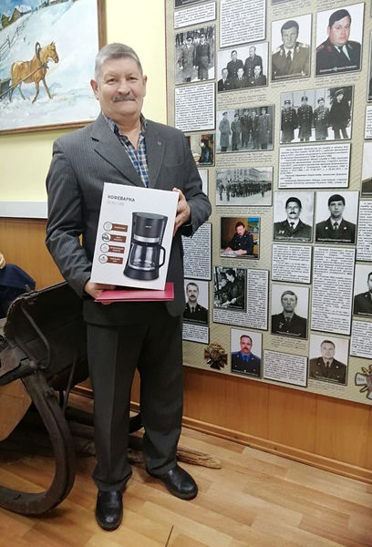 Ветераны Рузского отдела полиции поздравили коллегу с 60-летним юбилеем