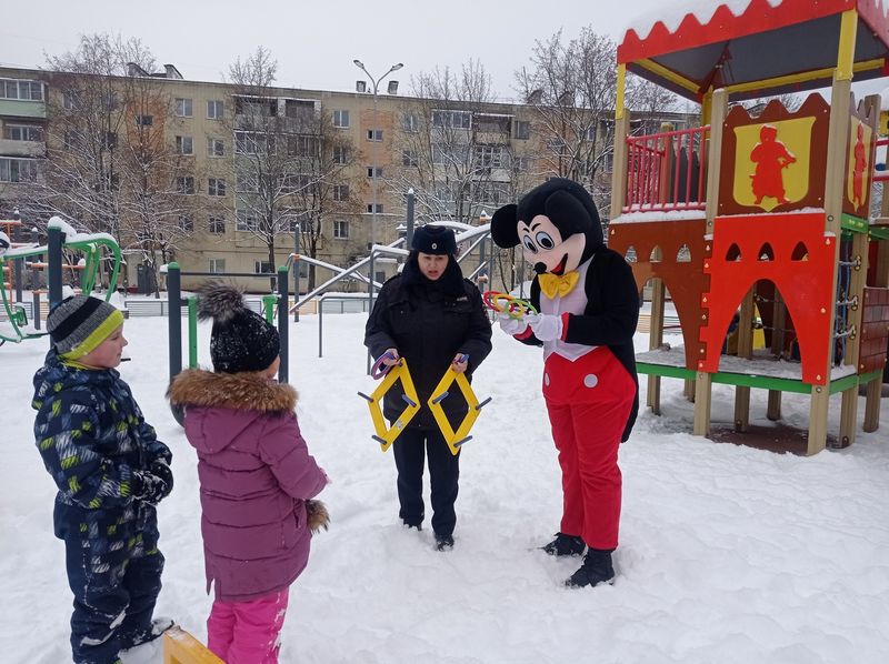 Рузские волонтеры продолжают проводить игры для детей города