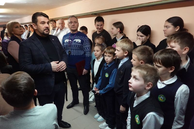 Николай Пархоменко проверил практические навыки эвакуации школьников 