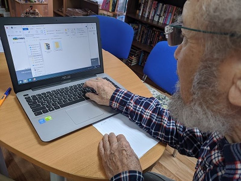 «Компьютер для всех поколений»: уроки грамотности – в Тучковской библиотеке