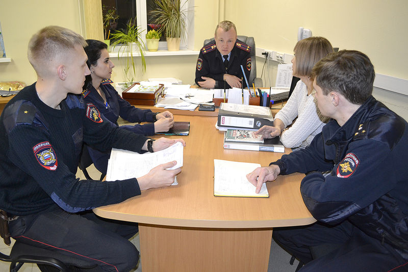 Татьяна Лысенко провела встречу с участковыми уполномоченными полиции