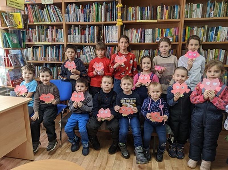 В Тучковской библиотеке делали совушку-валентинку