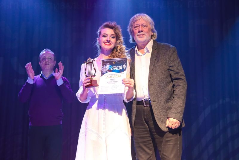 Валерия Бутарева победила в конкурсе вокалистов