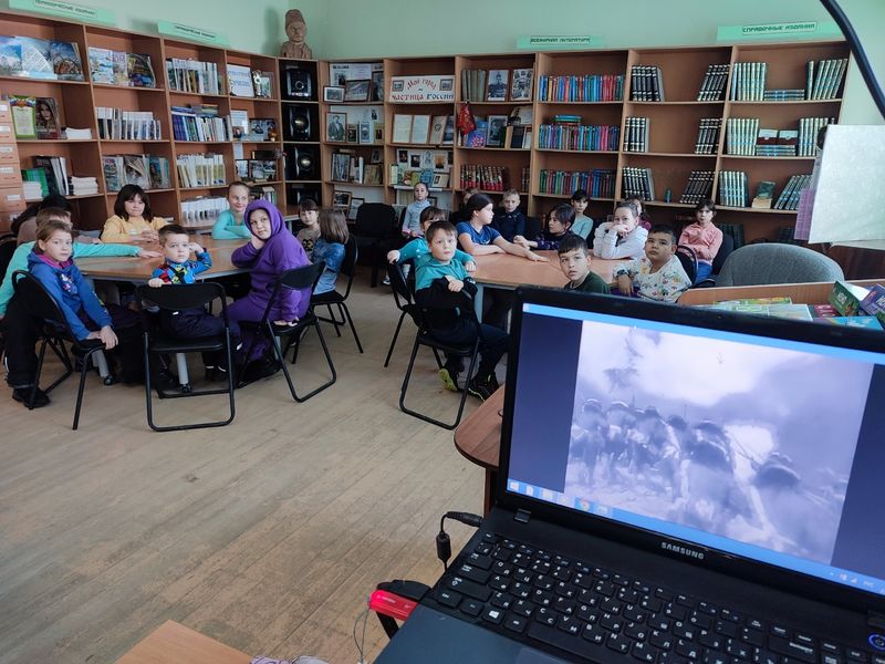 Будущие защитники страны собрались в Тучковской библиотеке