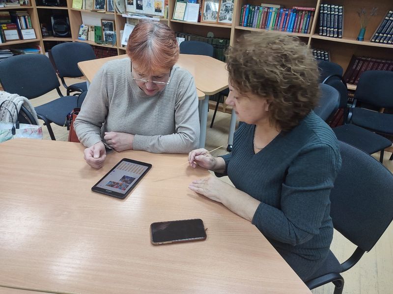 Тучковские пенсионеры научились передавать показания приборов учета через интернет