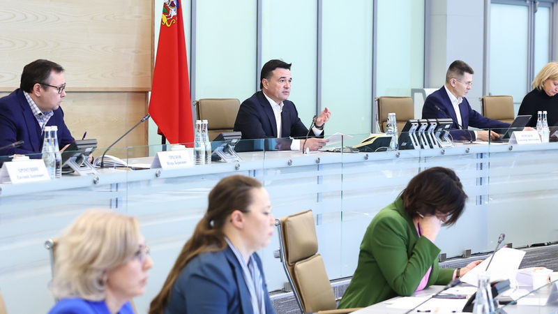 Губернатор обсудил работу Центров поддержки участников СВО на совещании с областным правительством