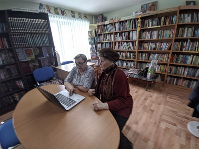 Тучковские пенсионеры изучали полезные сервисы в интернете 