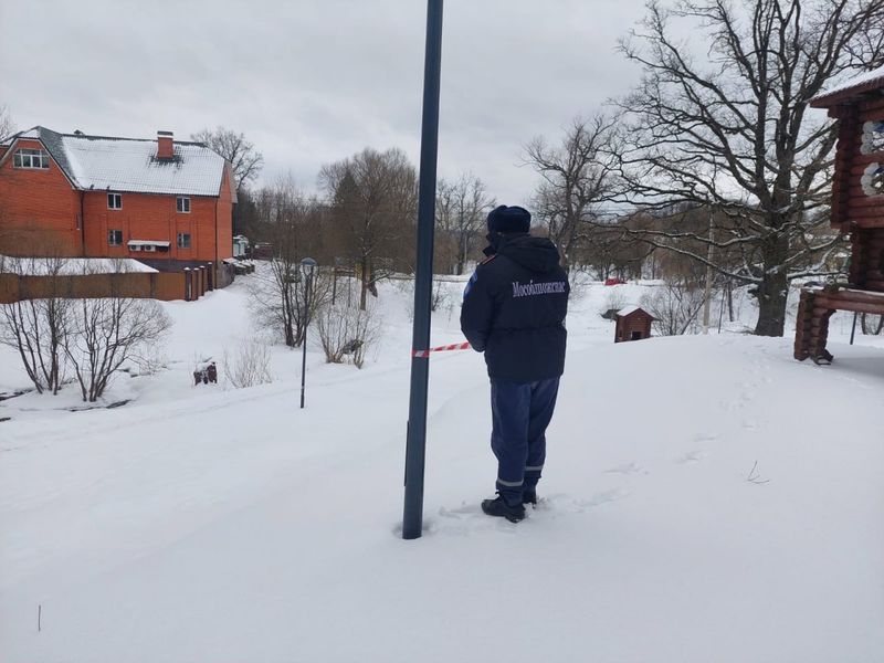 Спасатели призывают жителей Рузского городского округа соблюдать правила поведения при спуске со снежных горок