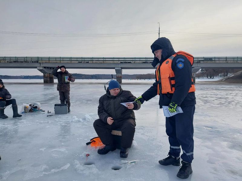 Работники ГКУ МО «Мособлпожспас» провели профилактический рейд на водных объектах в Рузском округе  