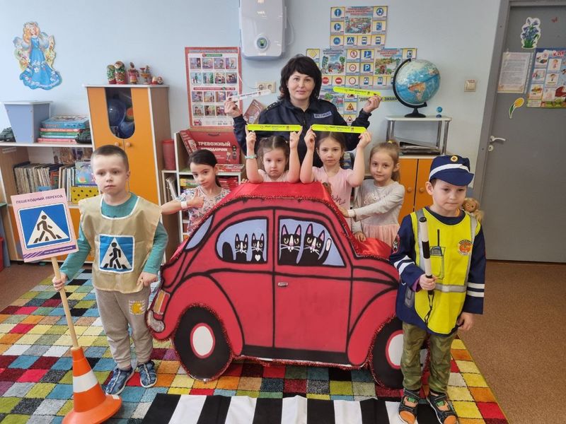 В Нестеровском детском саду изучили правила для пассажиров и пешеходов