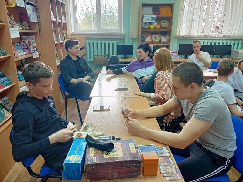 В Рузской библиотеке – развлекательная площадка для молодежи