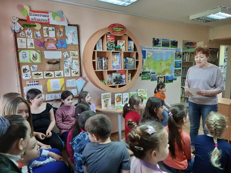 В Тучковской библиотеке – час общения с юными читателями