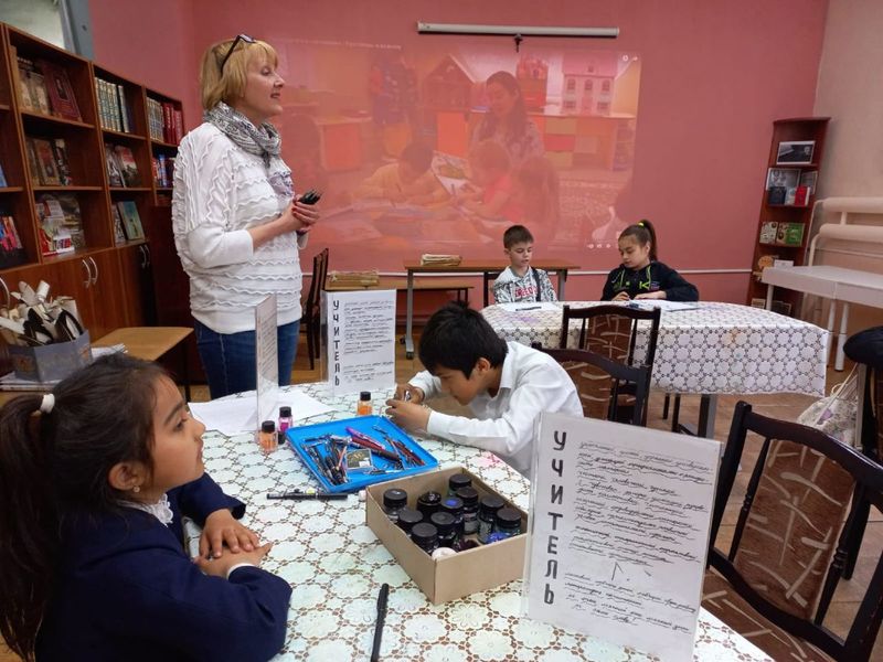 Рузские школьники писали об учителе каллиграфическим почерком