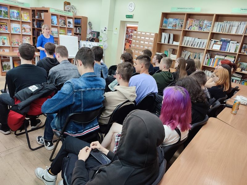 В Тучковской библиотеке соревновались «логисты» и «юристы»