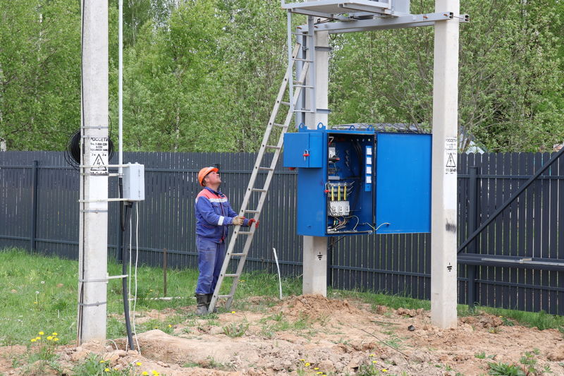 В Рузском округе ремонтируют электросети 