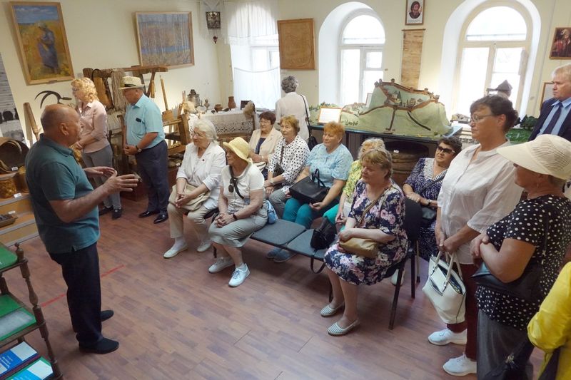 В Рузском краеведческом музее прошла экскурсия для ветеранов 