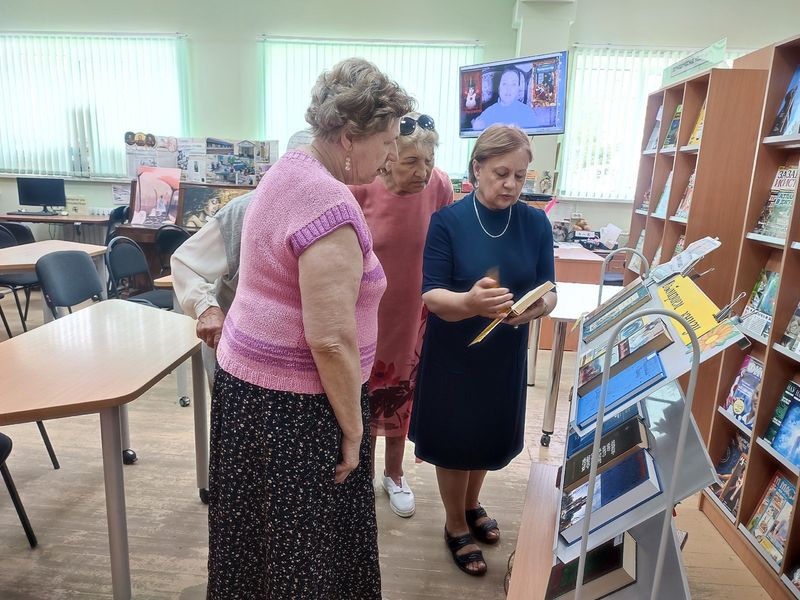 Тучковских пенсионеров пригласили в литературную гостиную